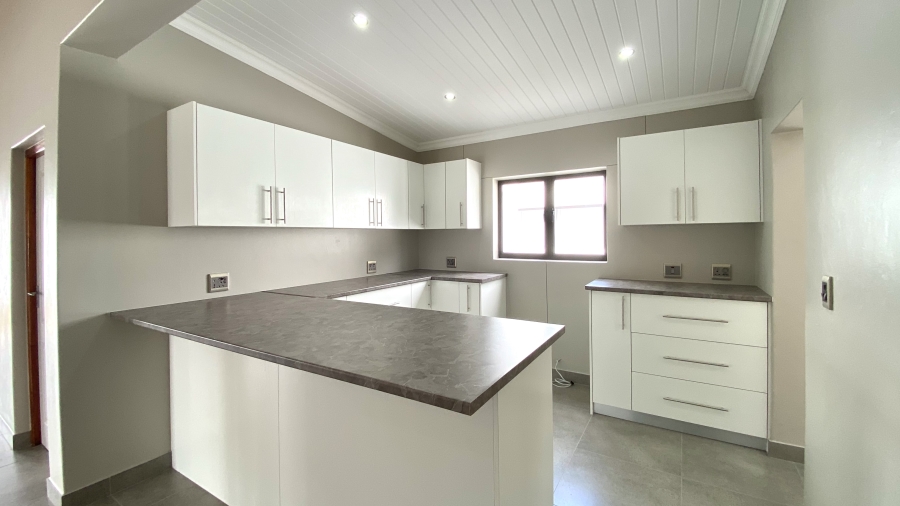 3 Bedroom Property for Sale in Laaiplek Western Cape